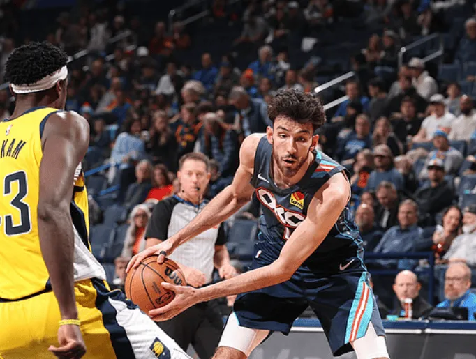 yl23455永利注册登录-霍姆格伦全场14中8，三分4中2得到25分13篮板3助攻3盖帽