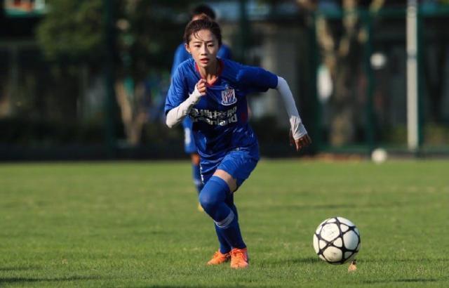 yl23455永利官方网站-18岁全运会绝杀走红 被评为最美女足球员如今退役