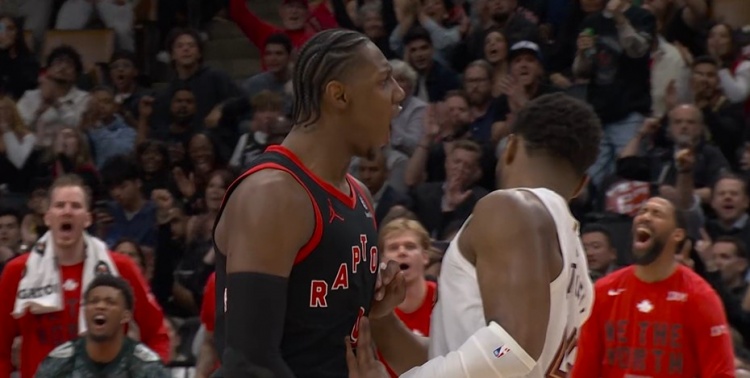 yl23455永利平台-这一波太狠了！巴雷特抛投2+0&amp;队友篮板接球再三分 连拿5分