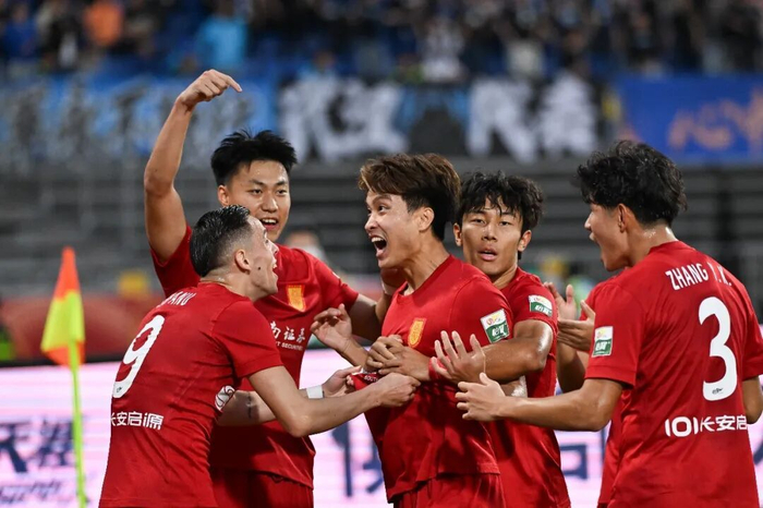 yl23455永利平台-年轻的重庆铜梁龙，2026中超最大黑马_新浪新闻