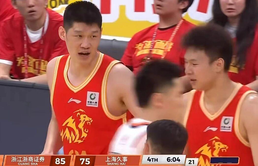 yl23455永利-1-3！广厦男篮力克上海，胡金秋30+5力压王哲林，张镇麟正负值-20